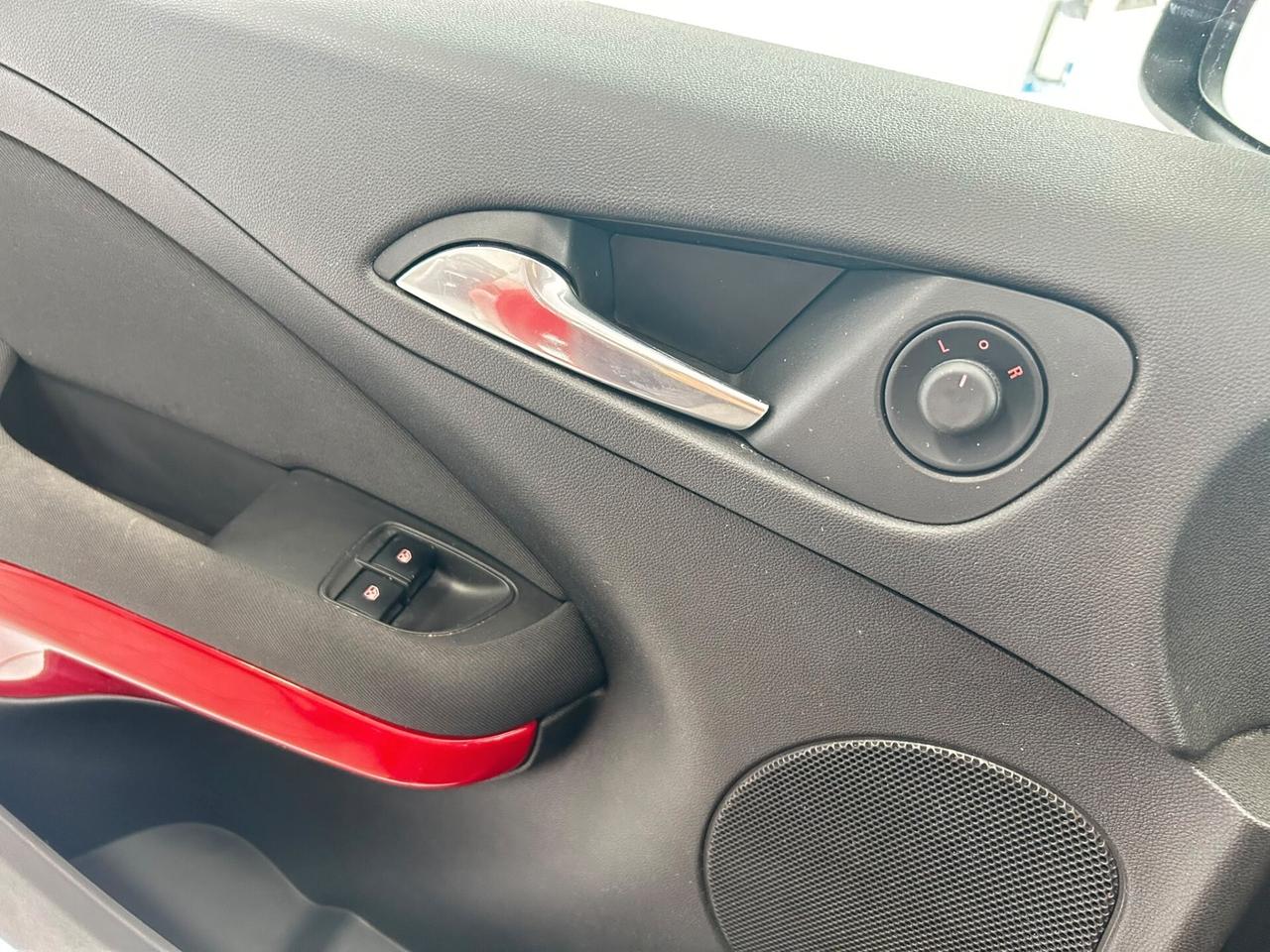 Opel Adam 1.2B X NEOPATENTATI 2014