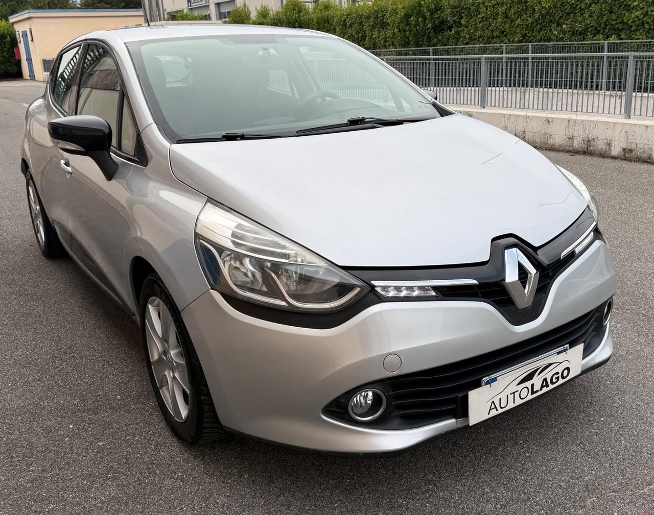 Renault Clio 1.2 75CV 5 porte Zen