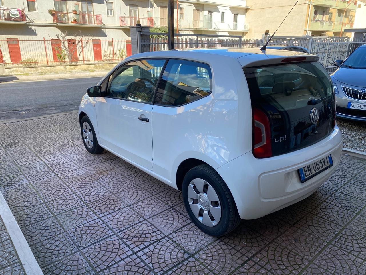 Volkswagen up! 1.0 3p. take
