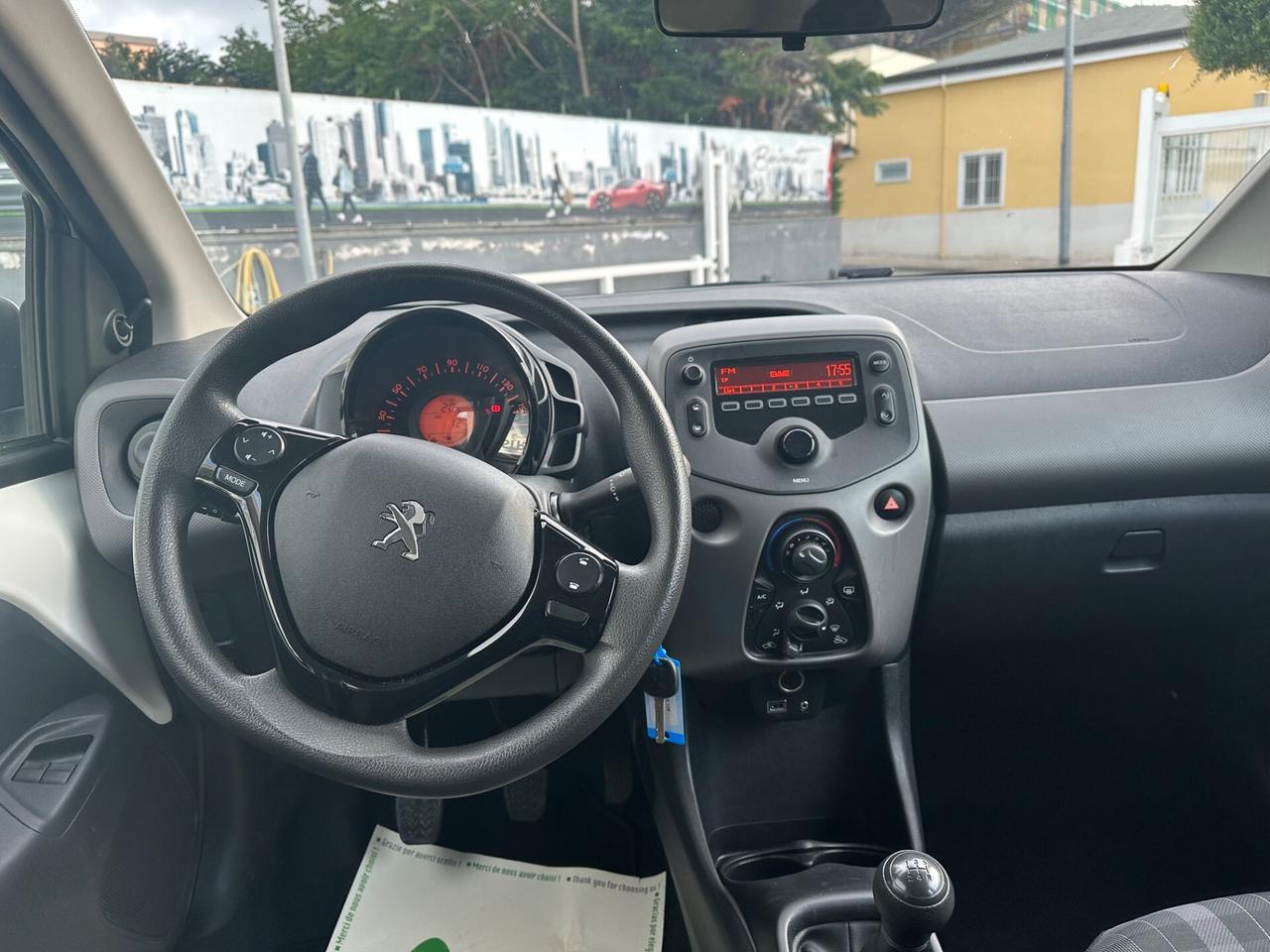 Peugeot 108 VTi 72 5 porte Allure