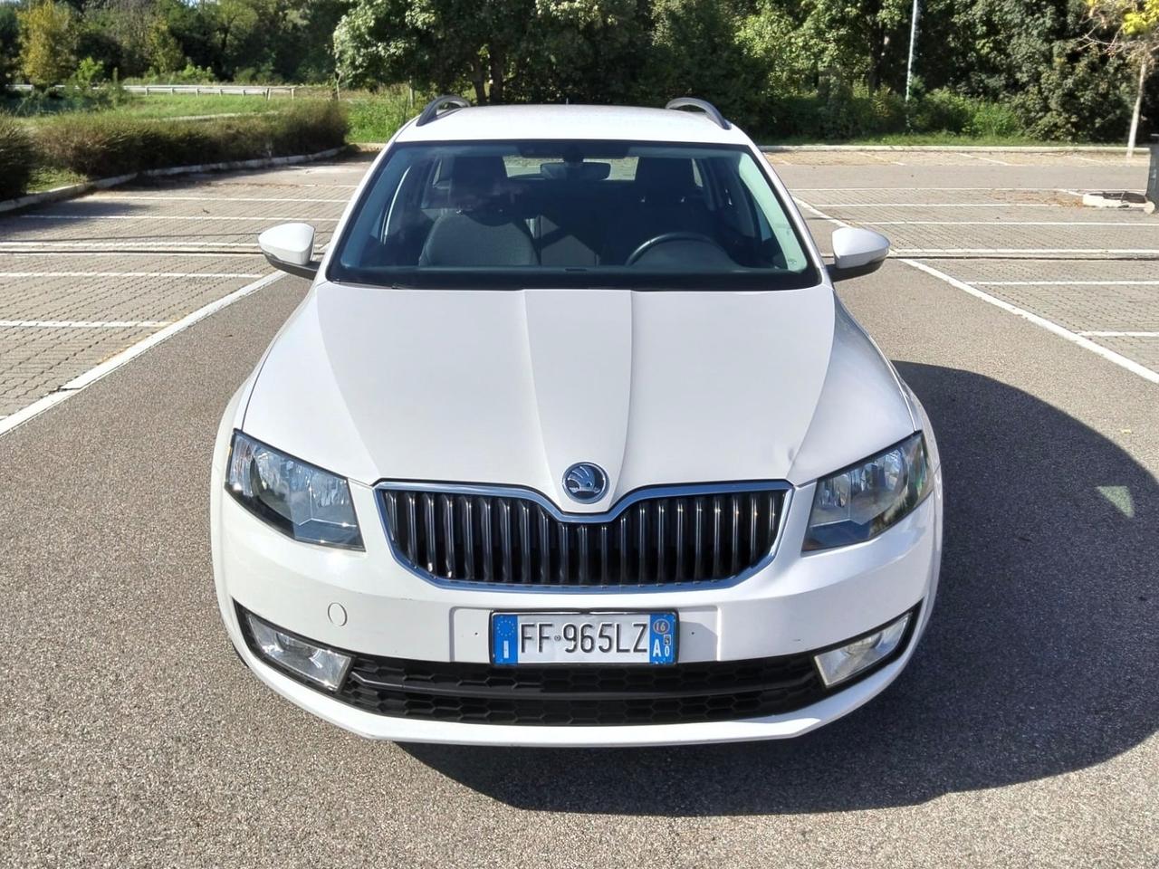 Skoda Octavia 1.6 TDI CR 110 CV 4x4 Wagon*S&S*Navi*E6