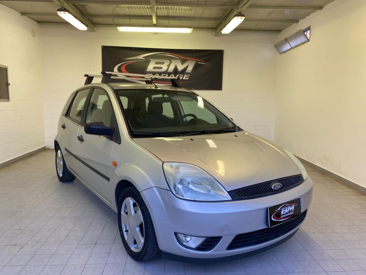 Ford Fiesta 1.4 16V 5p. Ghia