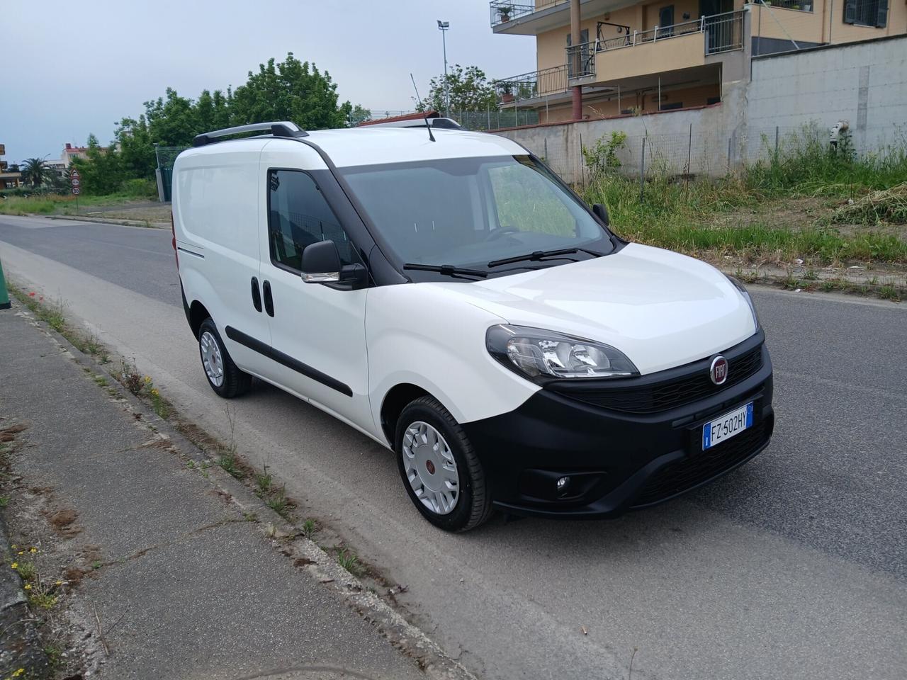 Doblò 1.6MJT 105CV N1 con 60mila km Porta Laterale
