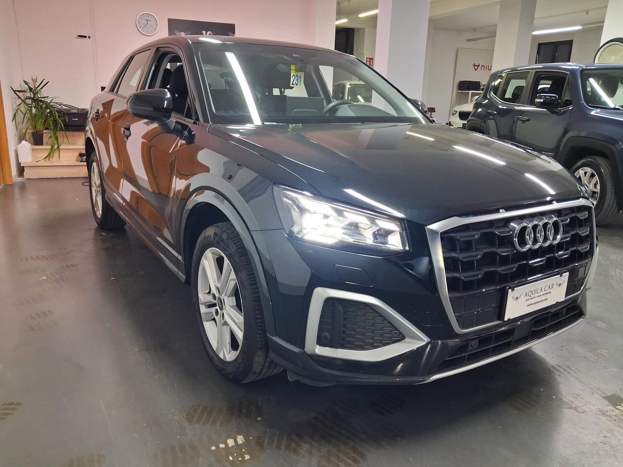 Audi Q2 30 TFSI Business Advanced