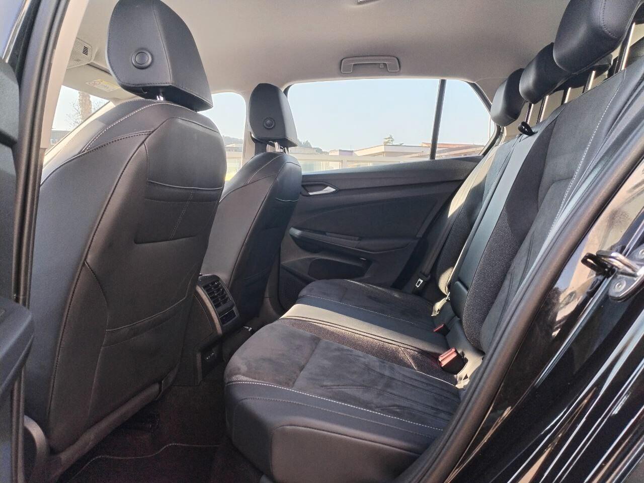 Volkswagen Golf 2.0 TDI 150 CV DSG SCR Style