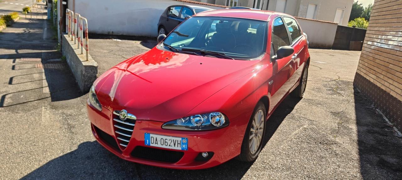 Alfa Romeo 147 1.9 JTD M-JET 16V 3 porte Dist.