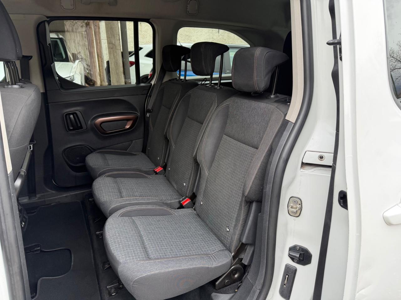 Peugeot Rifter BlueHDi 130 S&S GT Line Long 7 POSTI