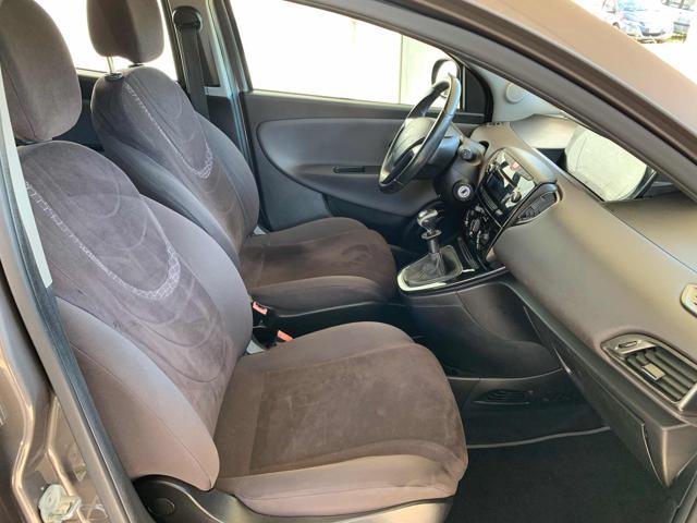 LANCIA Ypsilon 1.2 69 CV 5 porte GPL OK 07/2034 OK NEOPATENTATI