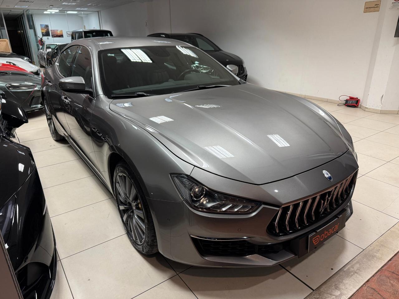 Maserati Ghibli 330 CV MHEV GT