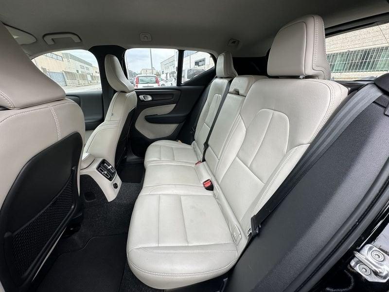 Volvo XC40 T5 Plug-in Hybrid Recharge R-Design MY21