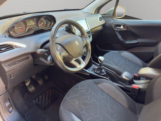 PEUGEOT 2008 1.2 t. Allure 110 cv