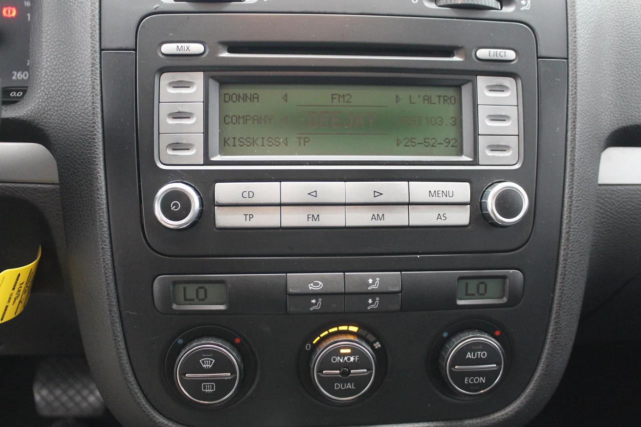 Volkswagen Golf 2.0 TDi Sportline DSG