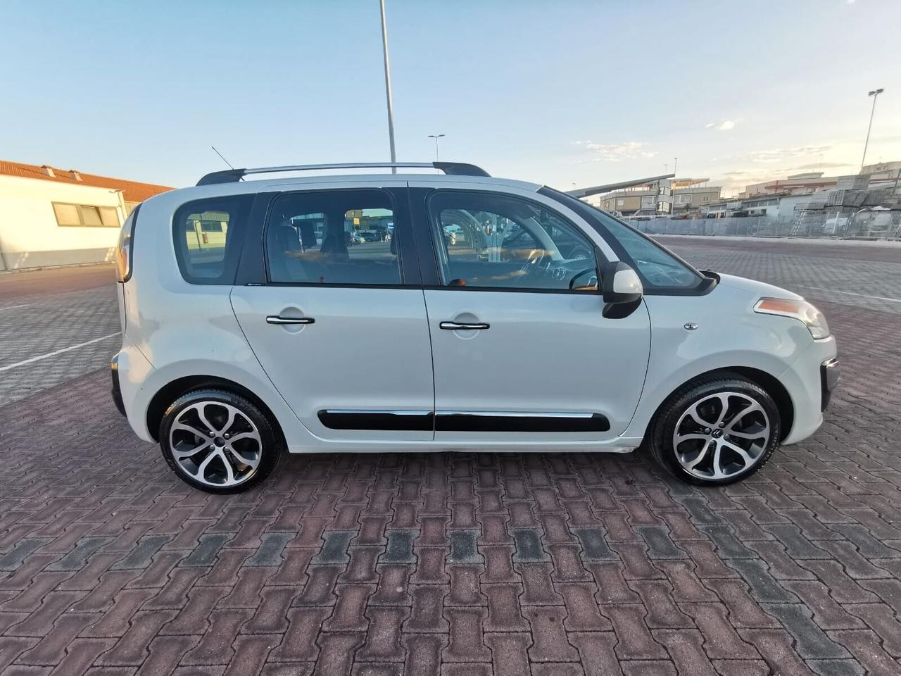 Citroen C3 Picasso 1.6 HDi 90 Exclusive 2013