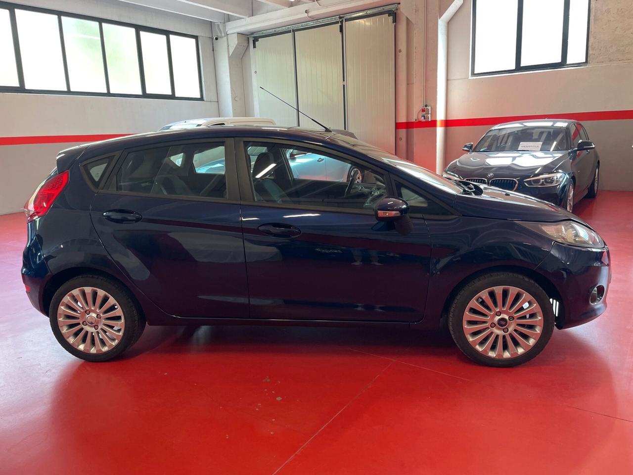 Ford Fiesta 1.2 5p 16V ADATTA NEOPATENTATI