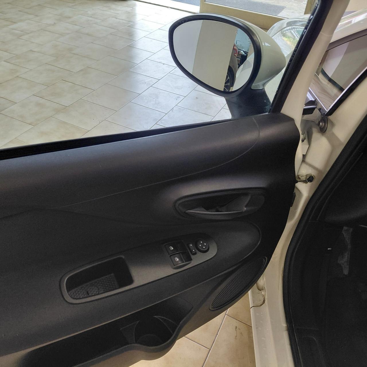 FIAT PUNTO ANNO 2014 BZ 1.2 ADATTA NEOPATENTATI KM 65 MILA