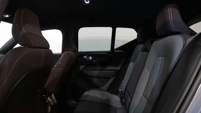 Volvo XC40 Recharge T4 Plug-in Hybrid auto Recharge Core