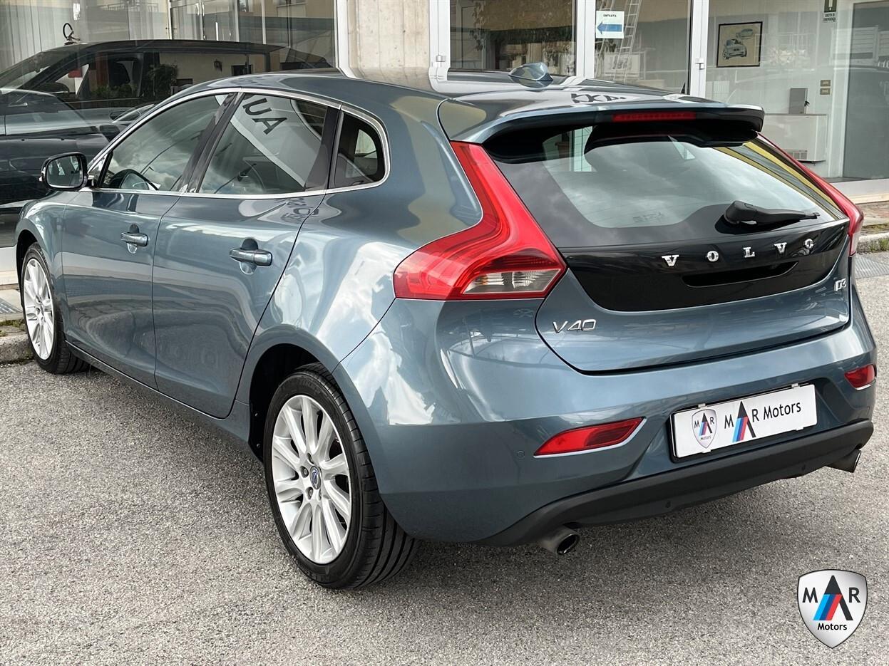 Volvo V40 D3 Geartronic Momentum