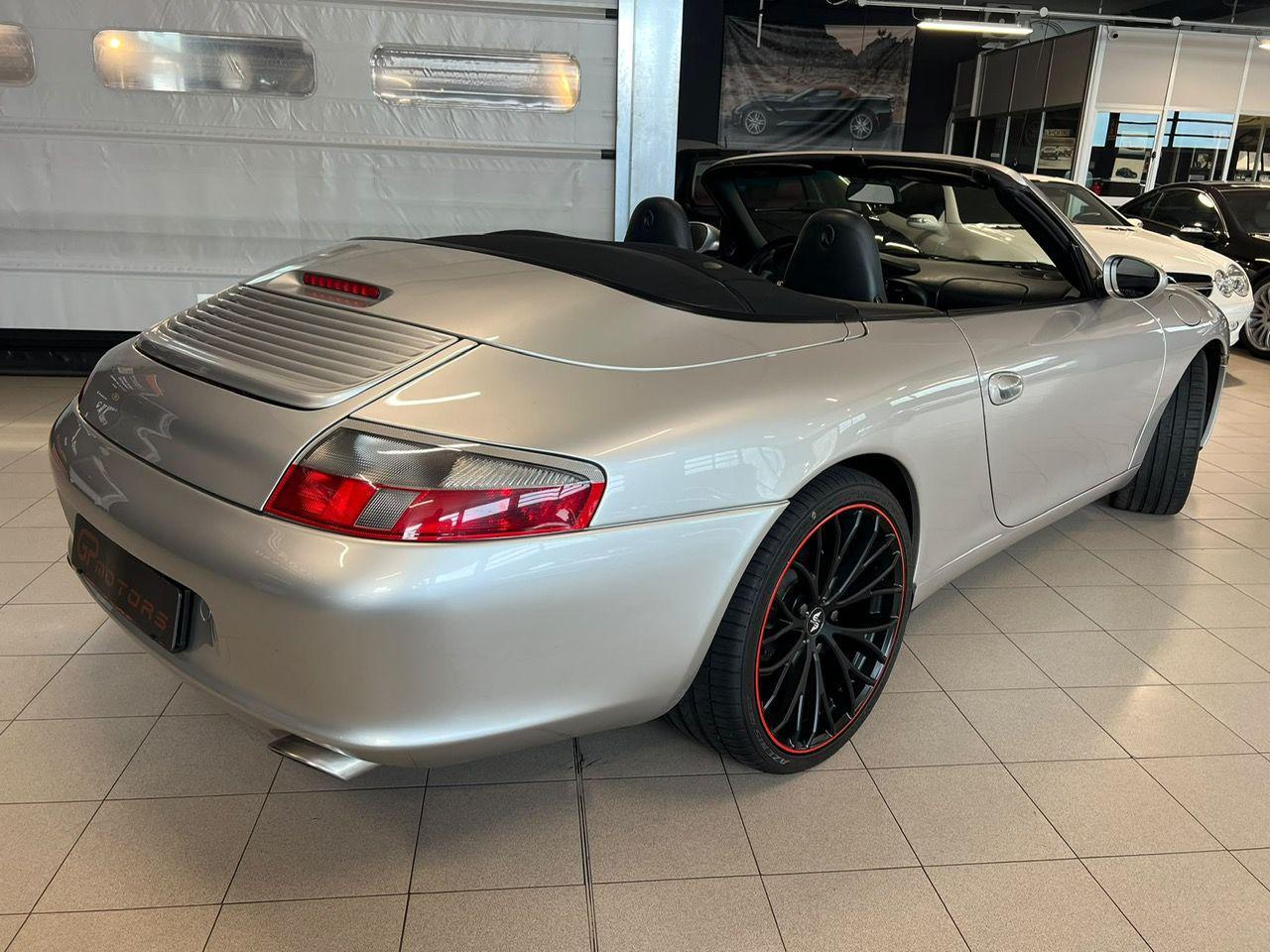 Porsche 996 Carrera Cabrio 3.6 320CV MANUALE ! FULL SERVICE !
