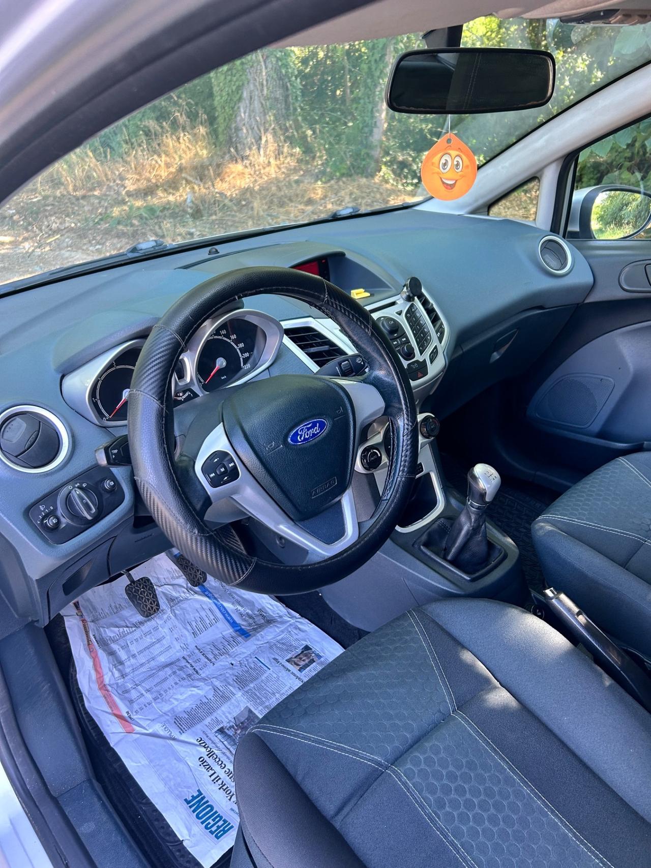 Ford Fiesta 1.4 TDCi 5p. Ghia