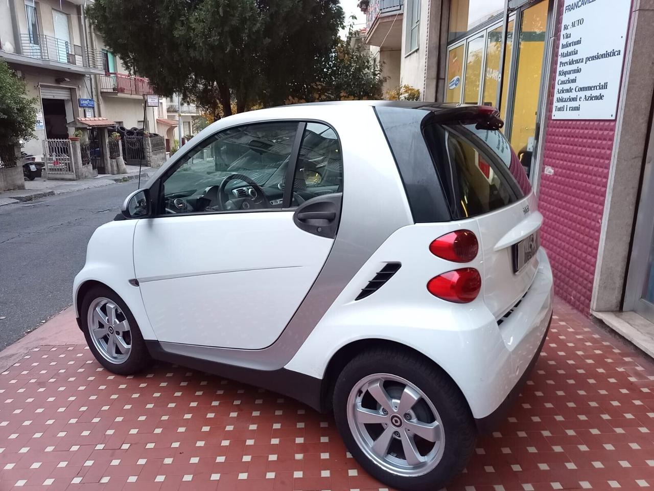 Smart ForTwo 1000 52 kW coupé passion