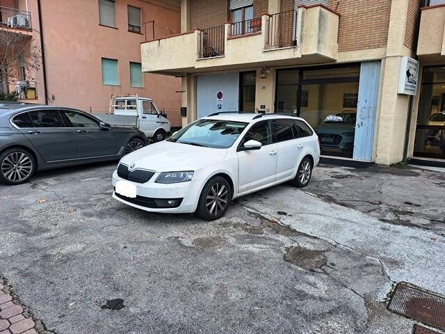 Skoda Octavia 2.0 TDI CR 4x4 Wagon Style