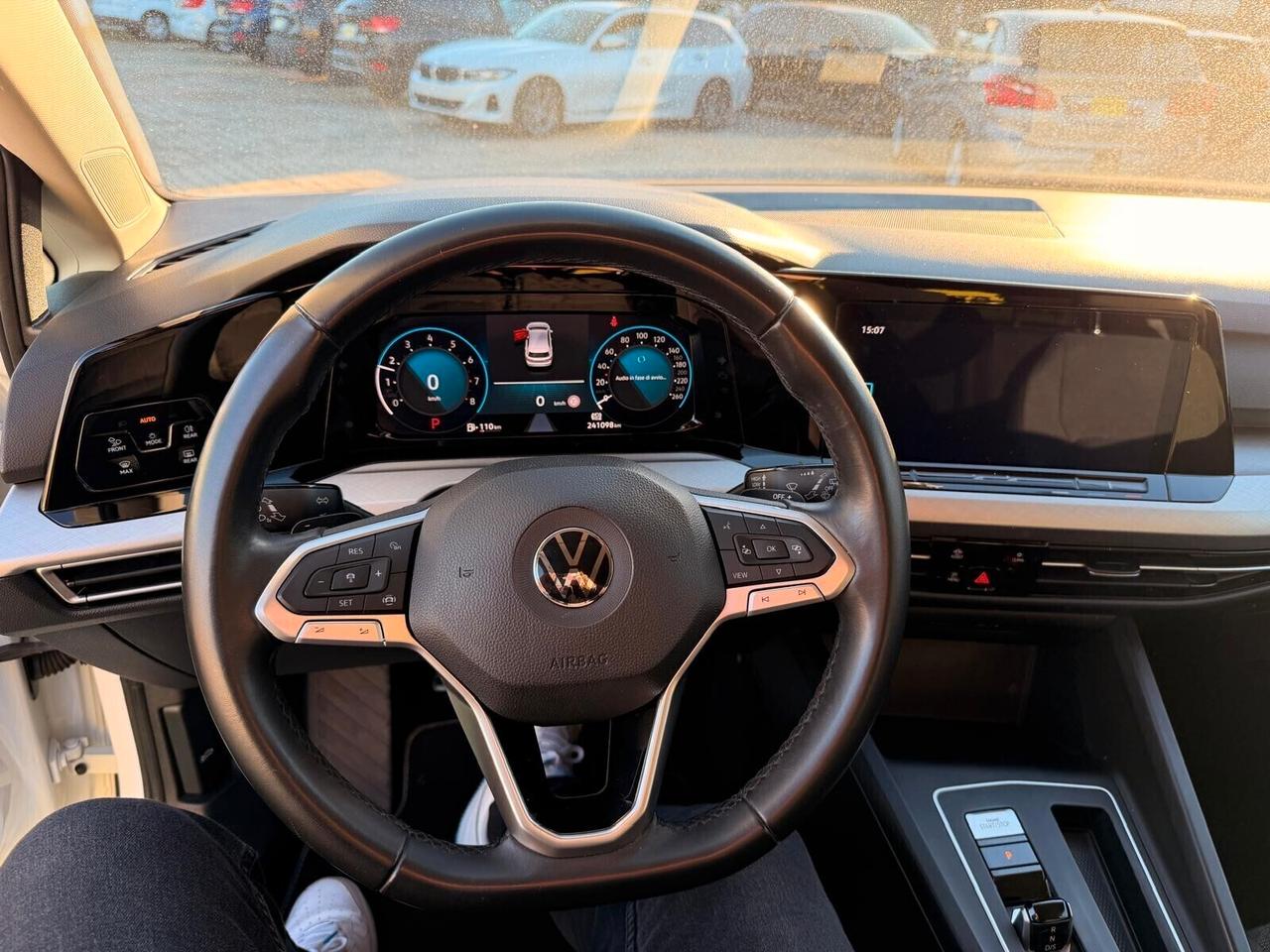 Volkswagen Golf 1.0 TSI EVO style