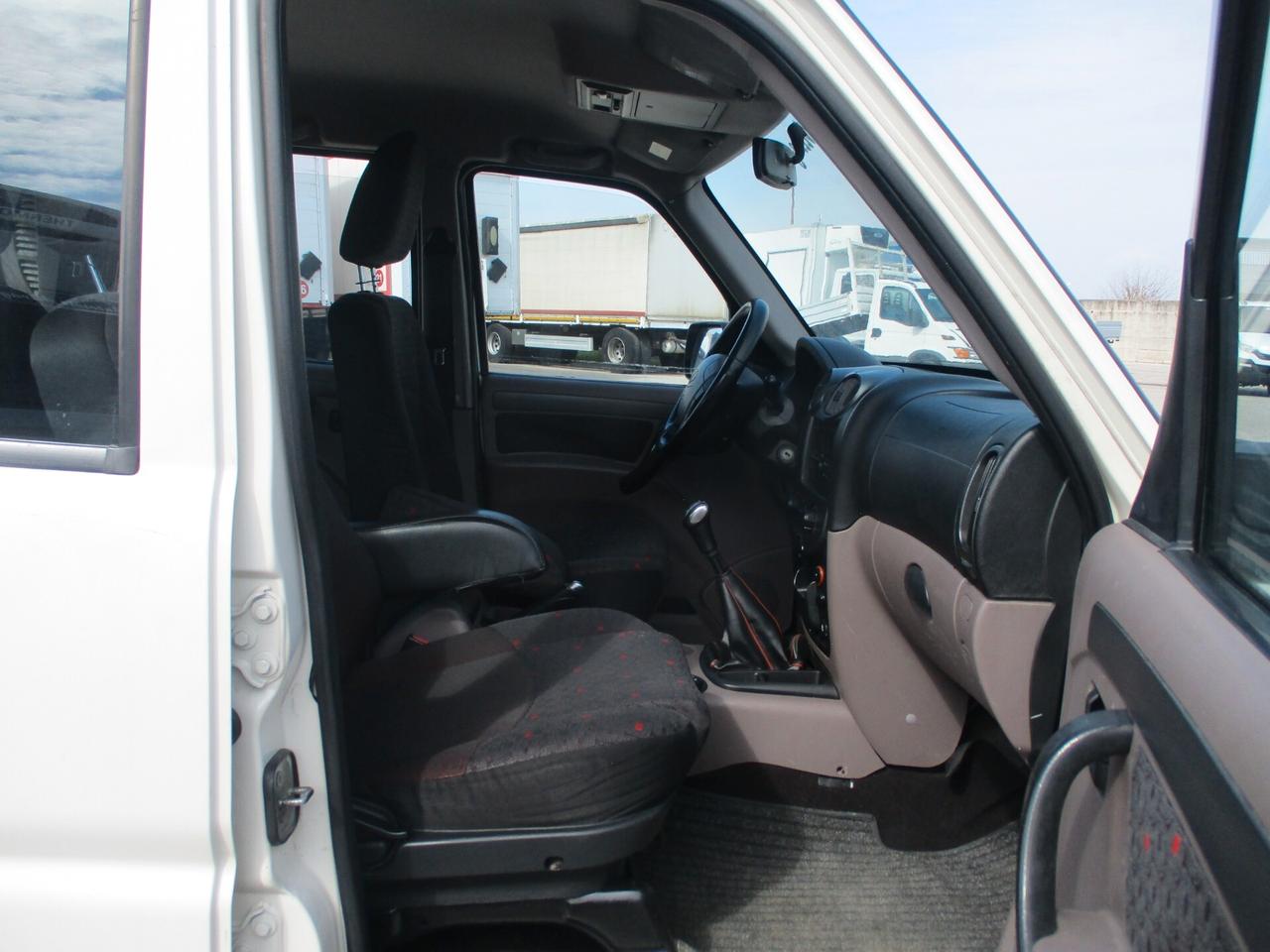 Mahindra Goa 2.2 CRDe 16V 2WD SC Pick-Up