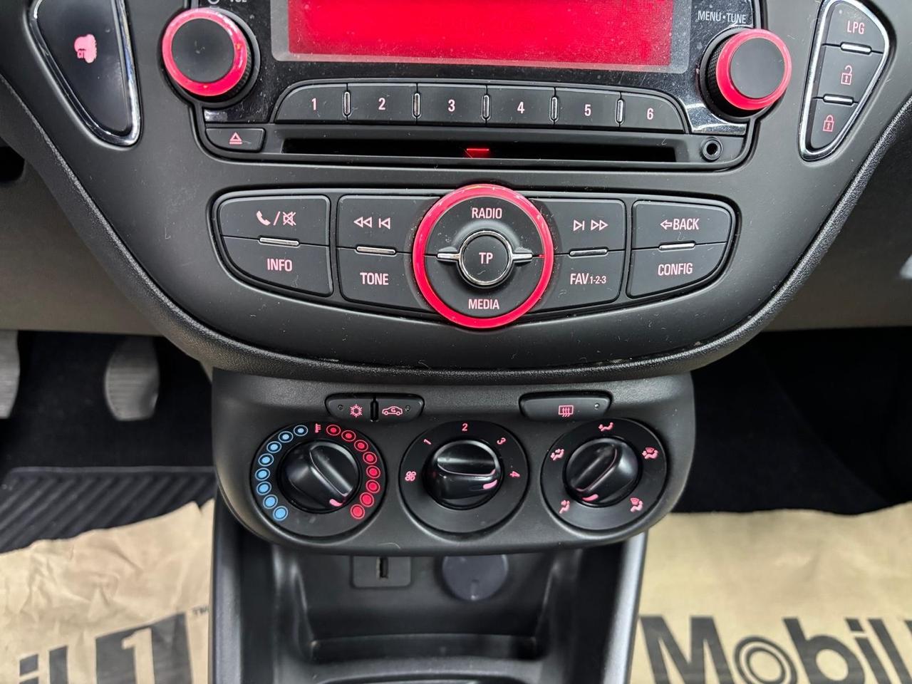 Opel Corsa 1.4 90CV GPL TECH COUPE INNOVATION