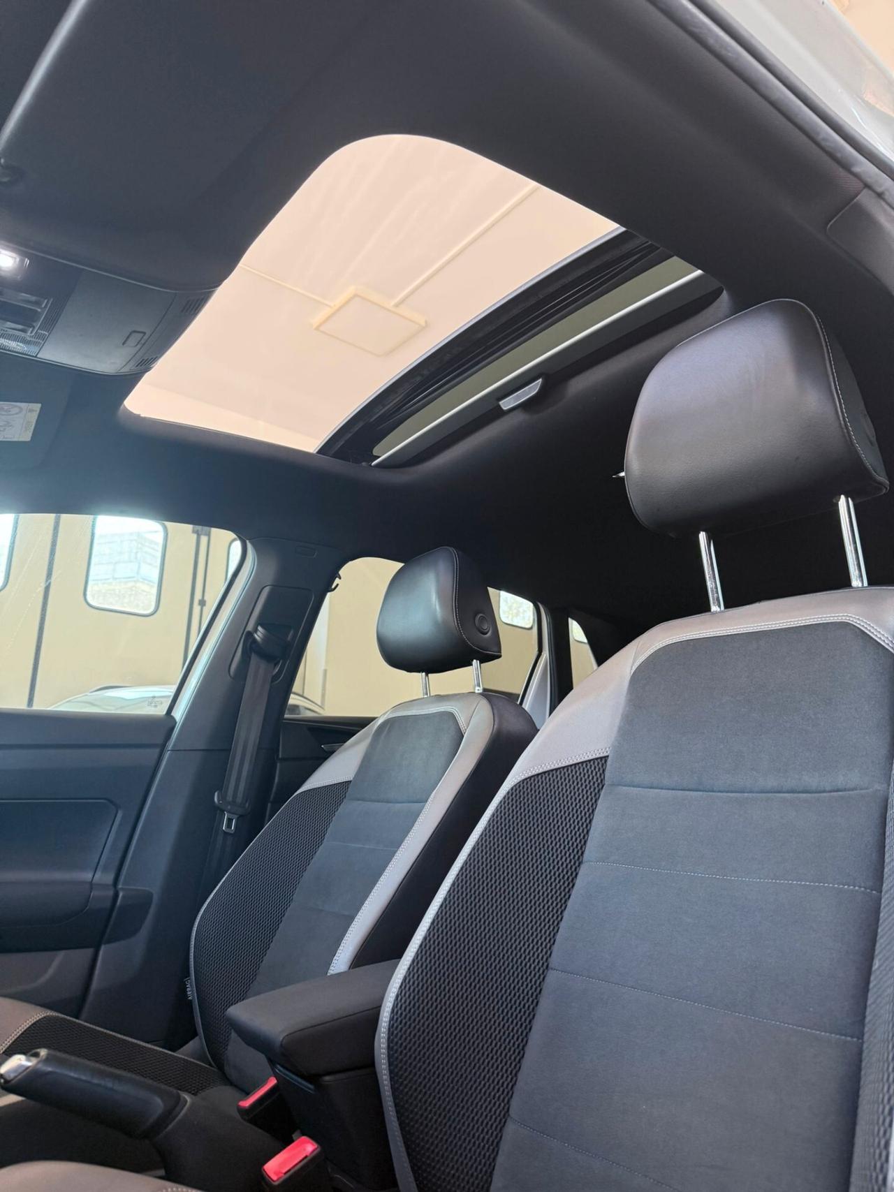 Volkswagen Polo 2.0 TSI DSG GTI BlueMotion Technology