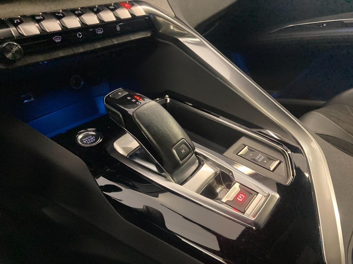 PEUGEOT 3008 1.5 bluehdi GT 130cv eat8