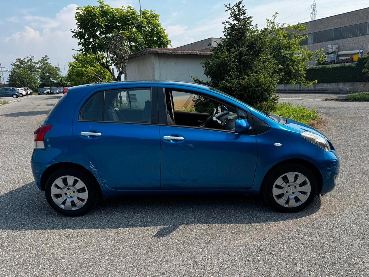 Toyota Yaris 1.3 5 porte Sol