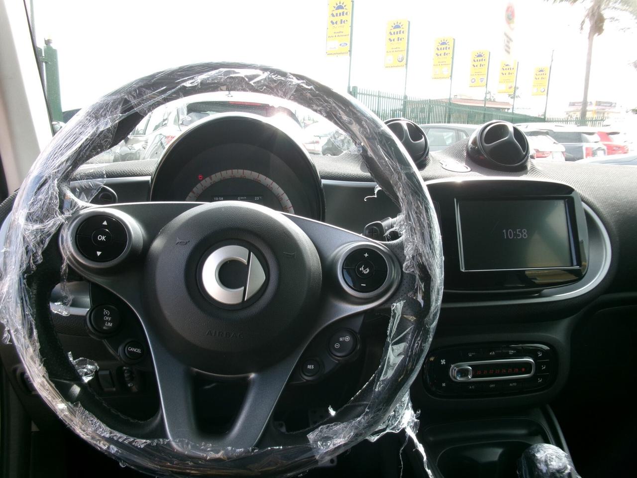 Smart ForTwo 0.9 TURBO 90CV MY 18 TWINAMIC AUTOMATICA *NAVIGATORE*