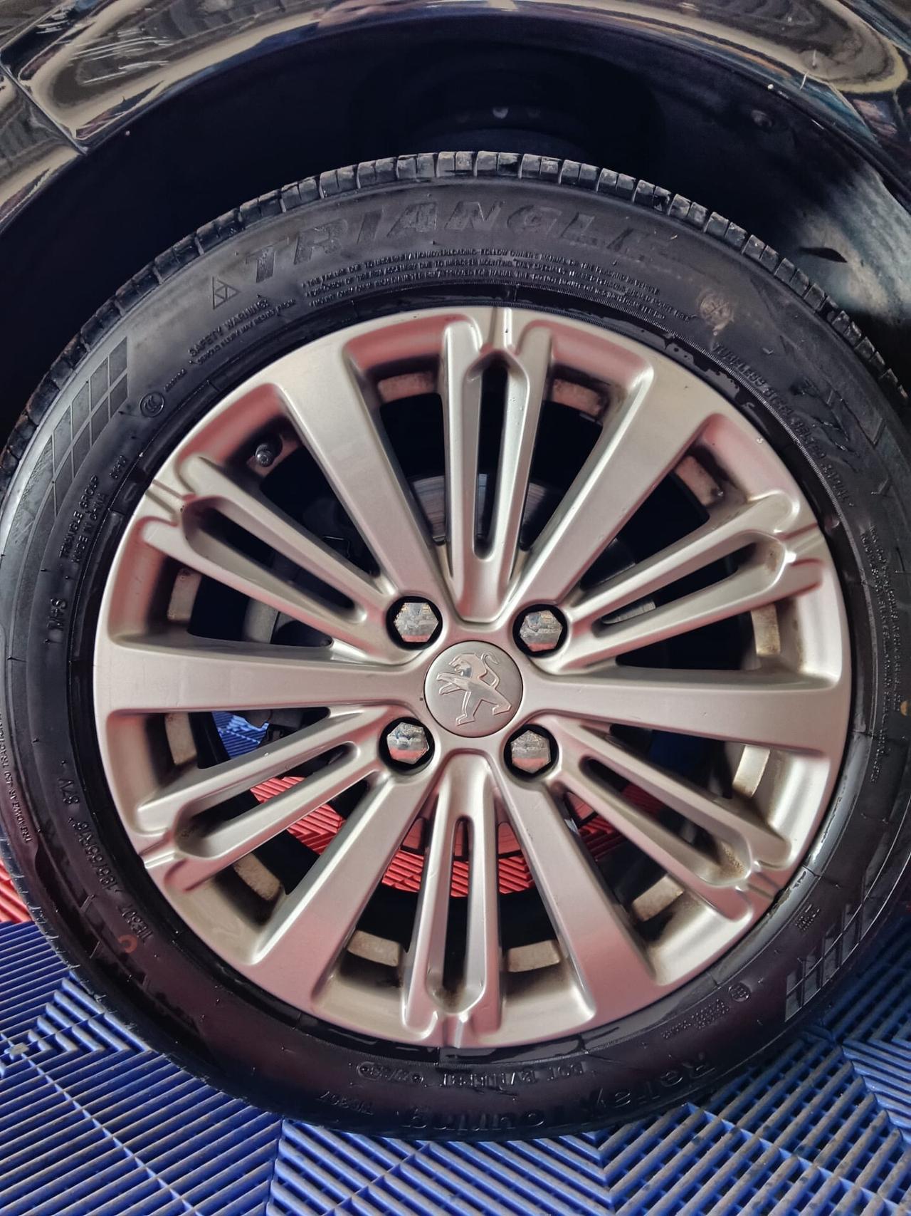 Peugeot 208 BlueHDi 75 5 porte Active