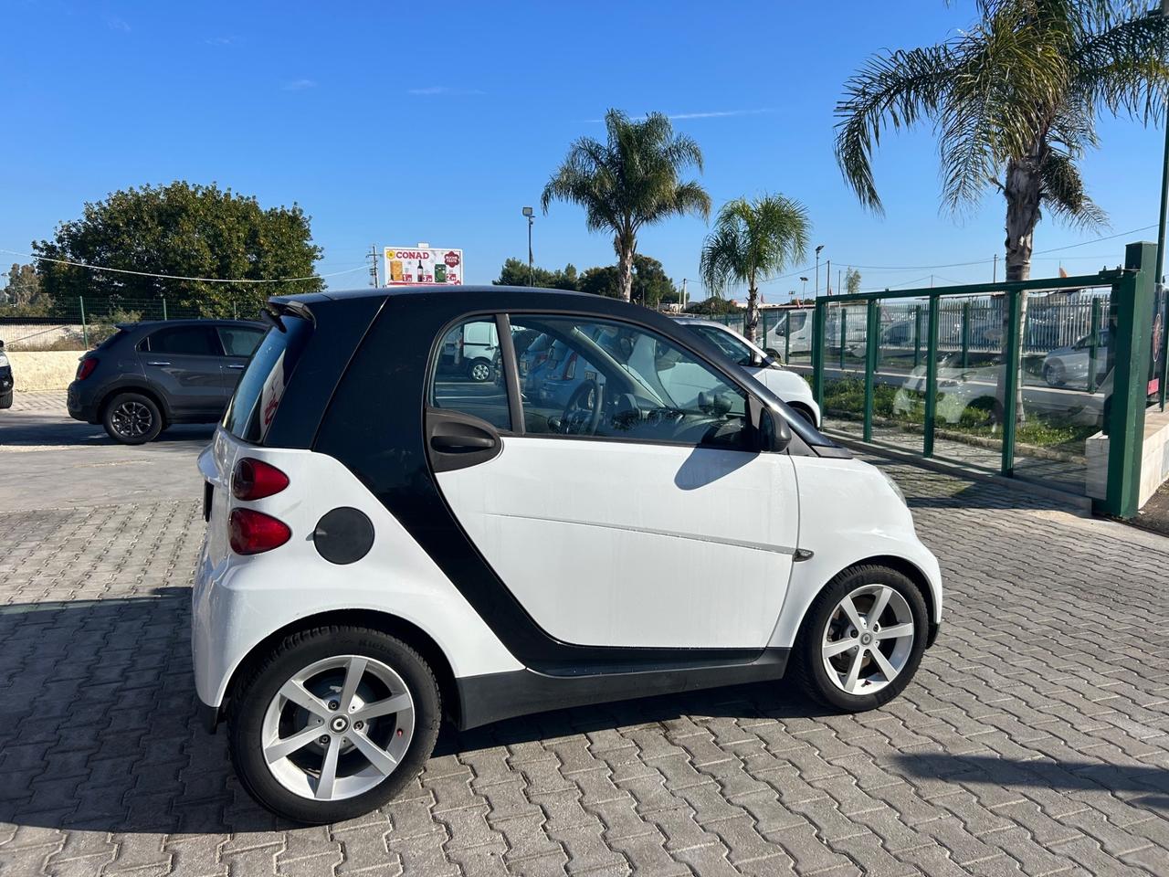 Smart ForTwo 1000 52 kW coupé pure