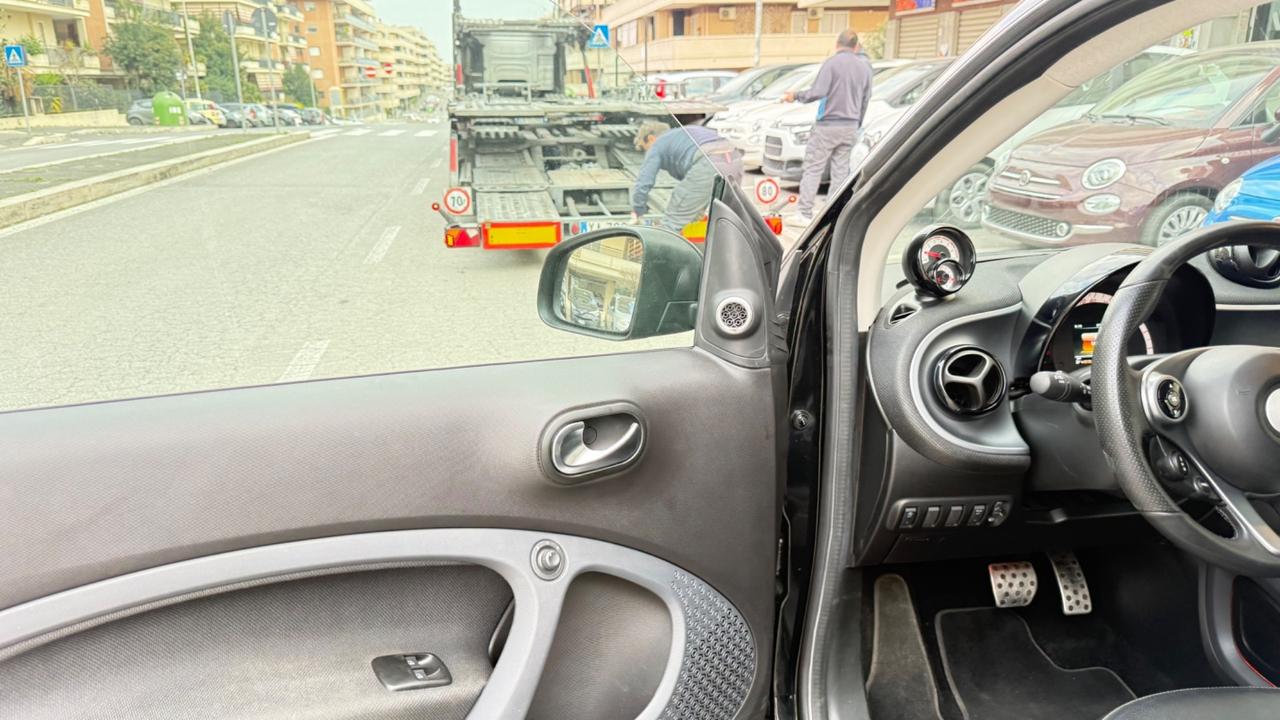 Smart ForTwo 90 0.9 Turbo twinamic Prime LED NAVI JBL KAMERA RADAR PACK BRABUS PANORAMA PDC