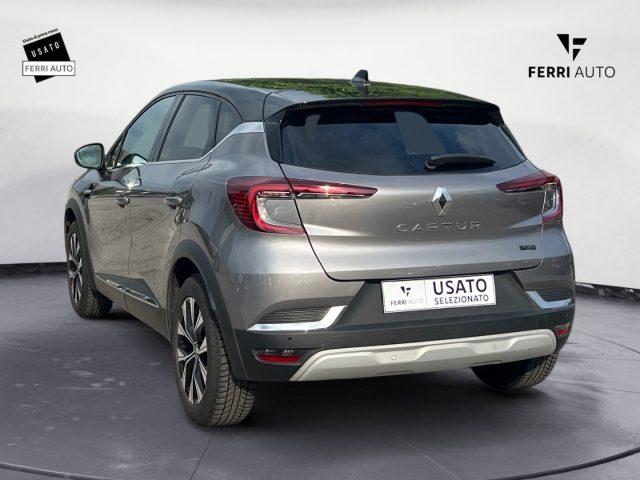 RENAULT Captur Hybrid E-Tech 145 CV Techno Fast Track