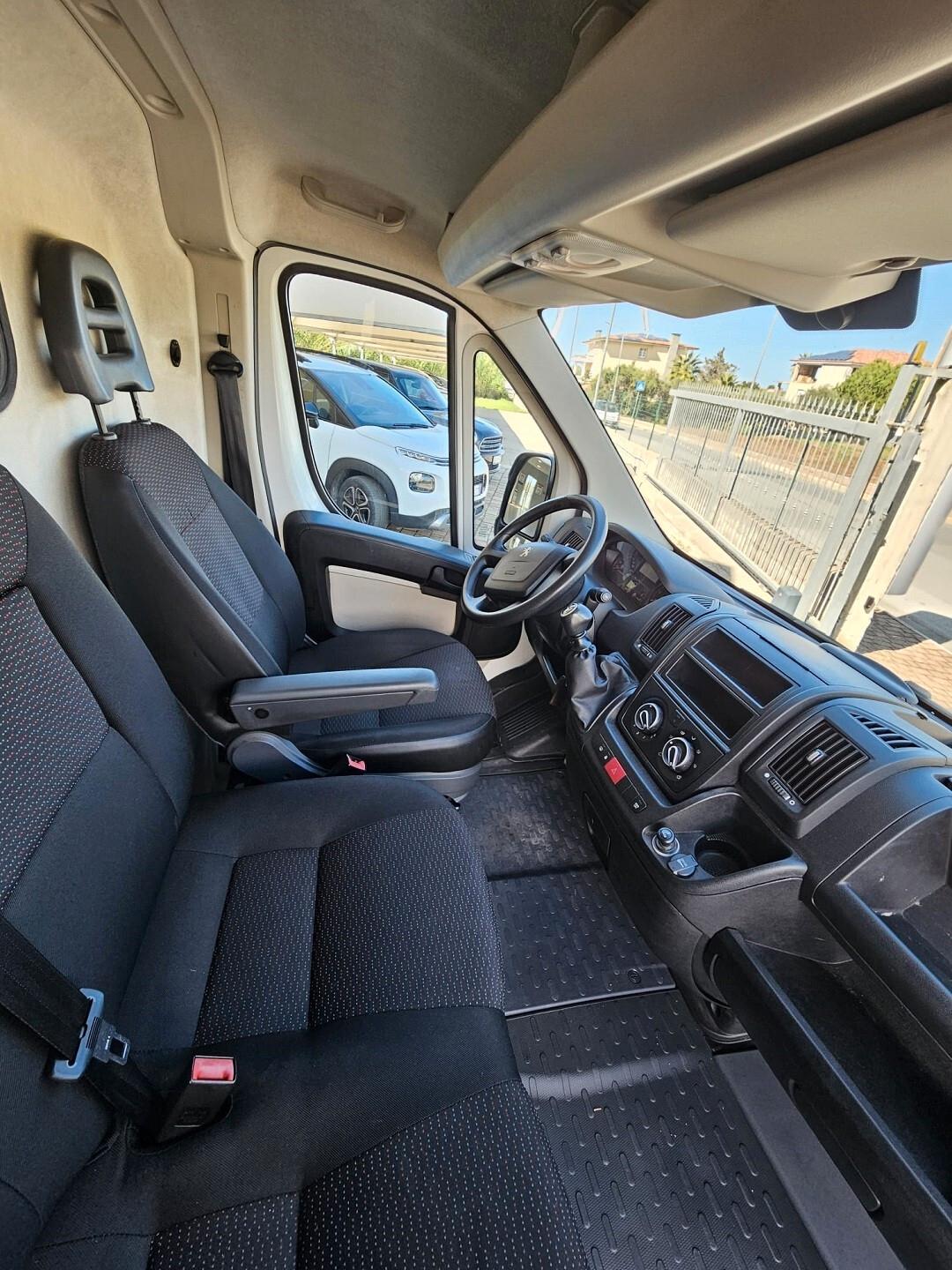 Peugeot Boxer 2.0 HDI 110CV