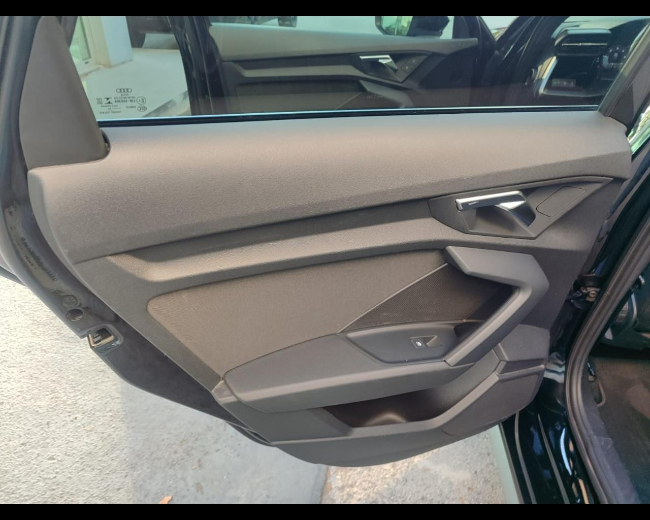 AUDI A3 SPB 30 TDI S line edition