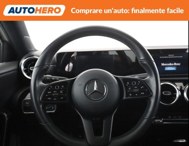 MERCEDES-BENZ A 180 d Automatic Business Extra