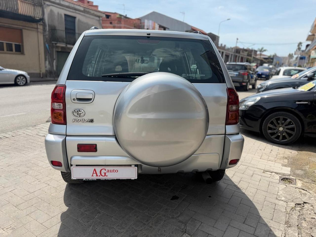 Toyota RAV 4 RAV4 2.0 Tdi D-4D cat 5 porte Sol