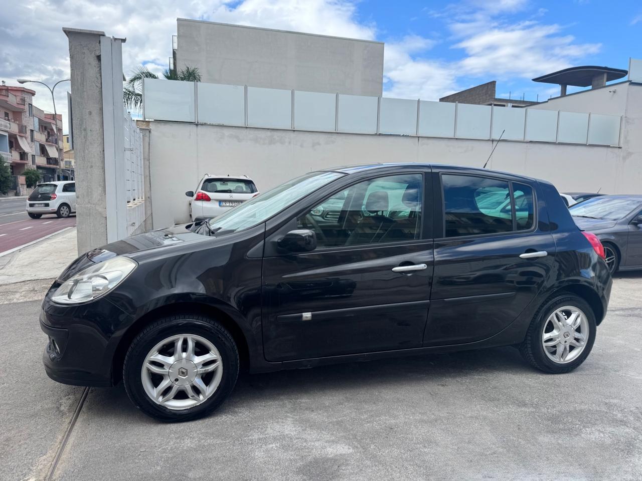 Renault Clio 1.2 BENZINA 75CV Le Iene 2008