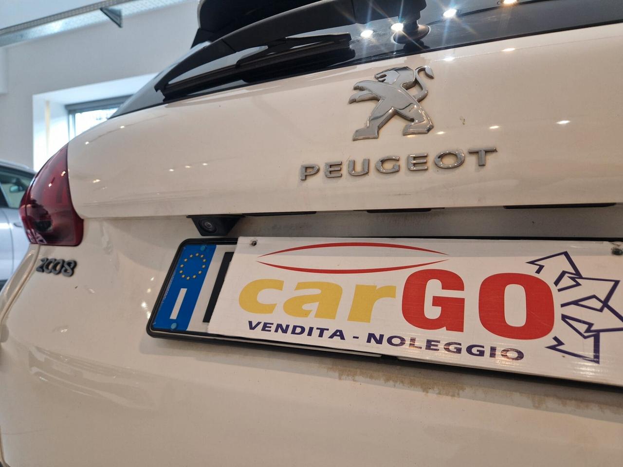 Peugeot 2008 BlueHDi 100 Allure