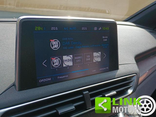 PEUGEOT 3008 Hybrid4 300 e-EAT8 GT Line