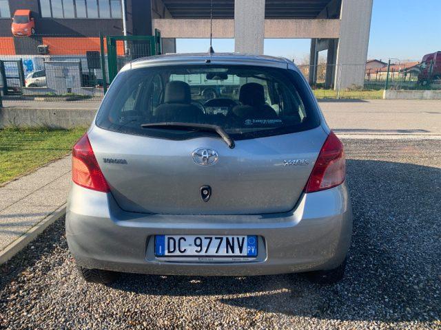 TOYOTA Yaris 1.0 5 porte Sol