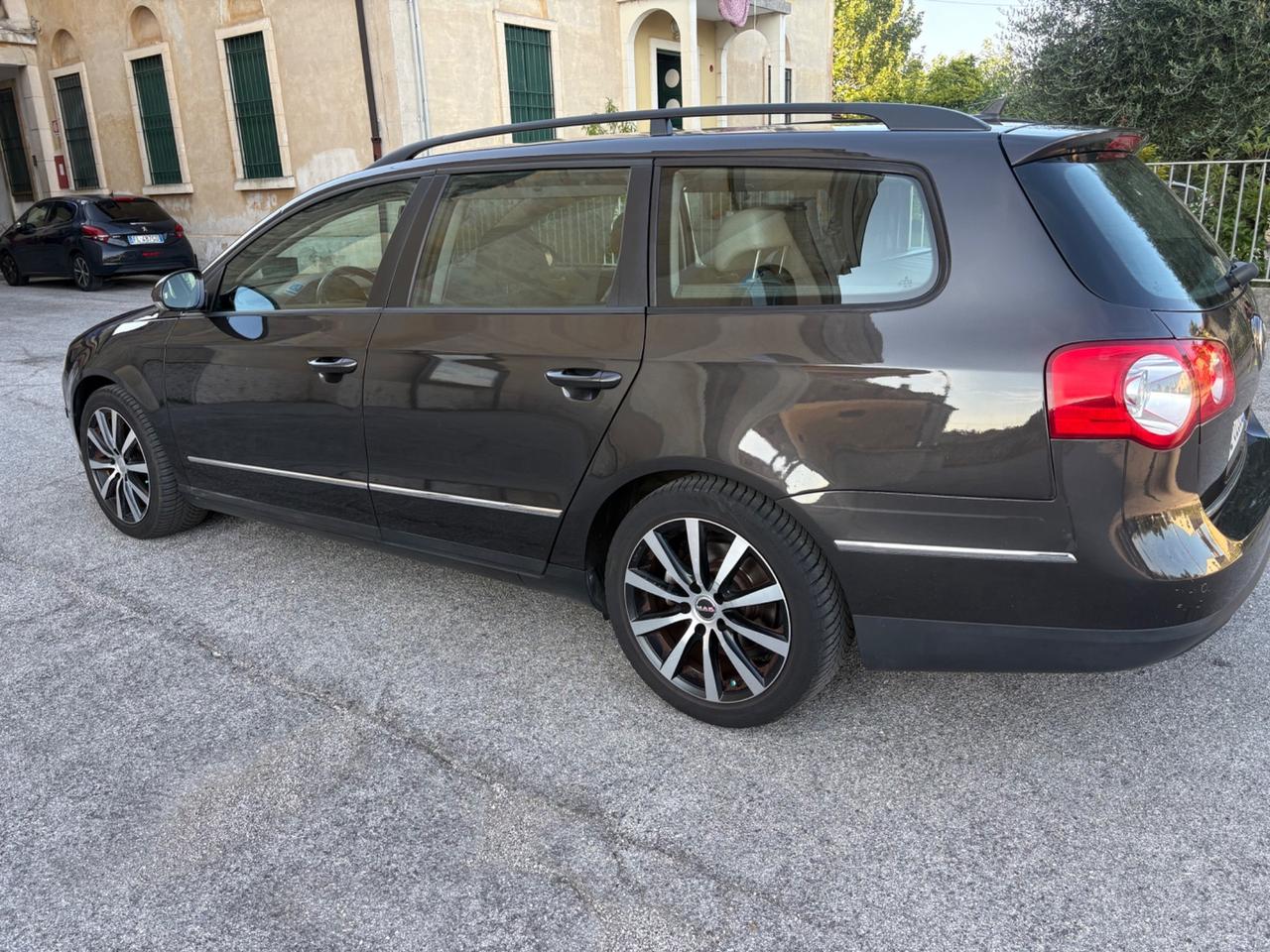 Volkswagen Passat 2.0 TDI DSG navi pelle