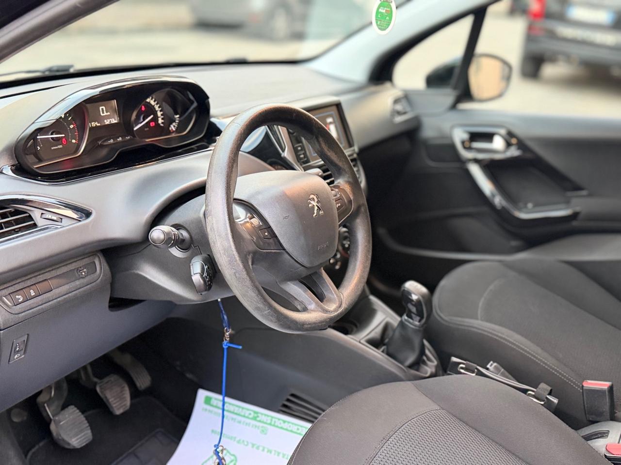 Peugeot 208 BlueHDI 75 CV Allure