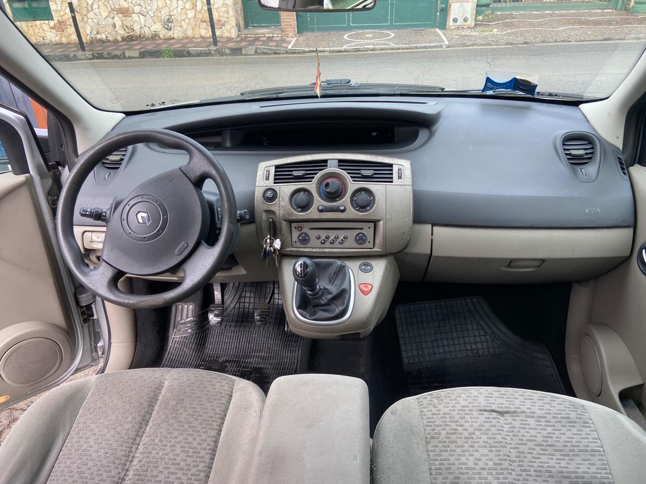 Renault Scenic Scénic 1.9 dCi/130CV Dynamique