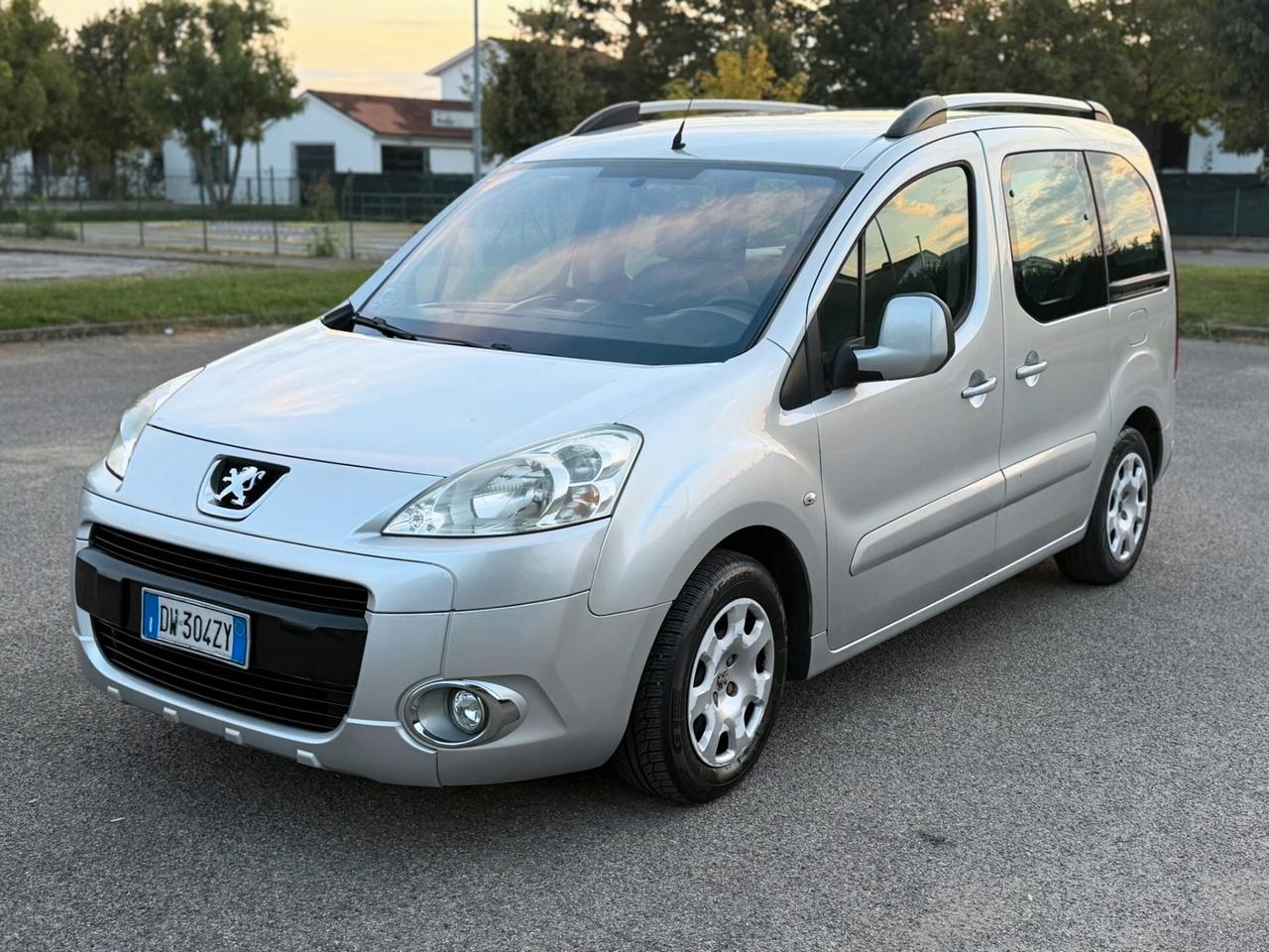 PEUGEOT PARTNER TEPEE 1.6 HDi 90CV FULL SPAZIOSA