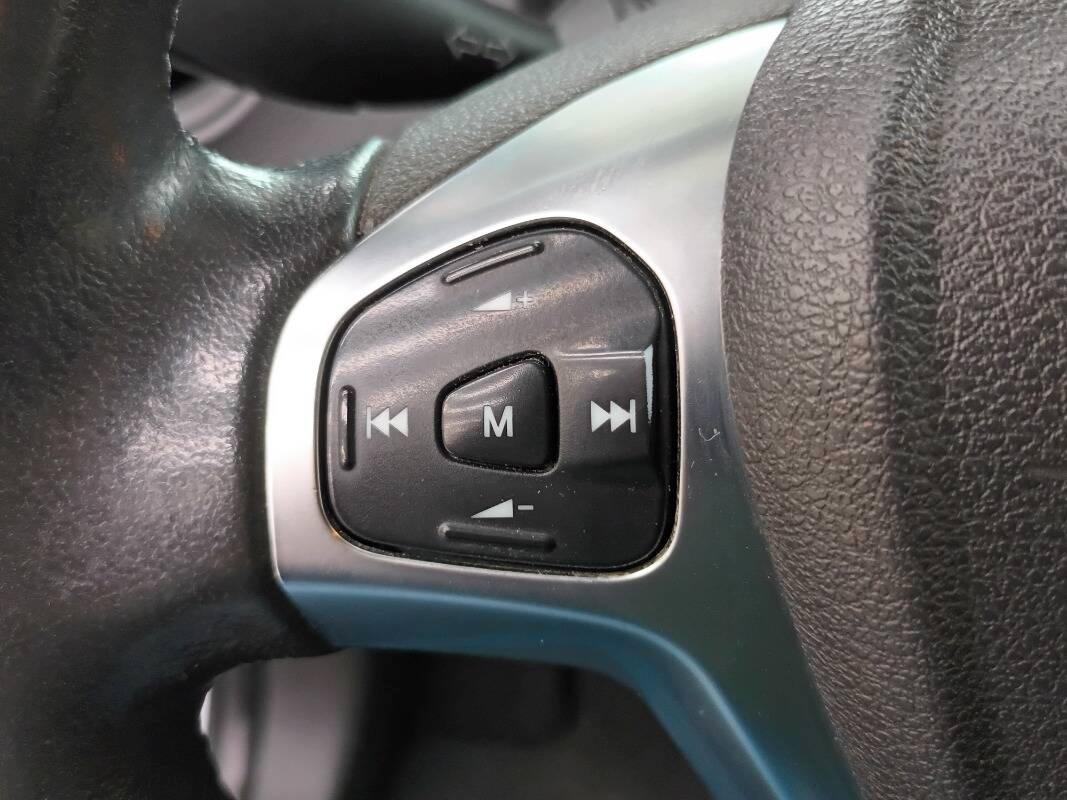 Ford Tourneo Courier 100cv plus