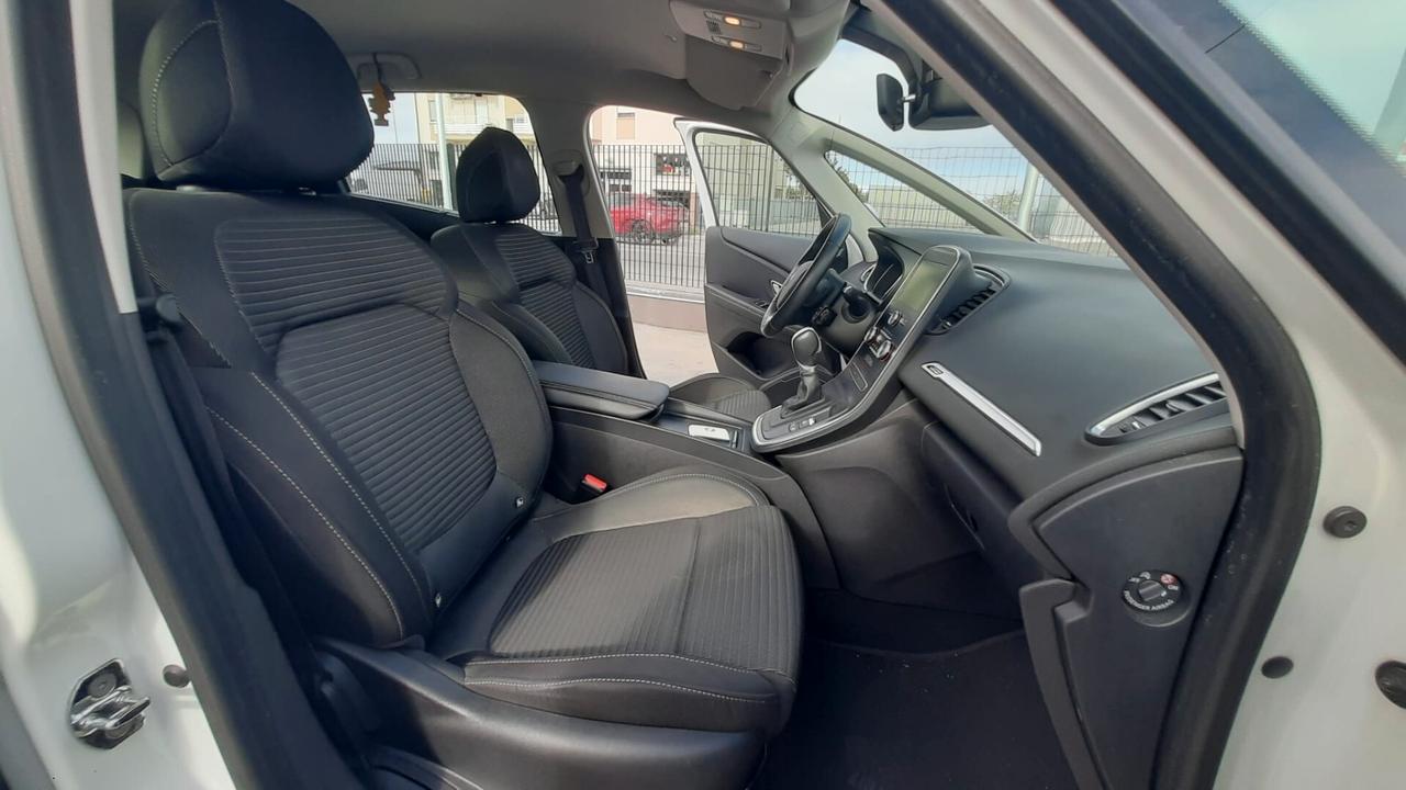 Renault Grand Scenic dCi 8V 110 CV EDC Energy Intens